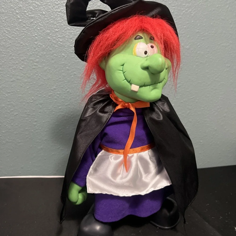 Vtg Halloween Vigor 1997 Animated Witch Monster Doll Music Walking Laughing 16X8
